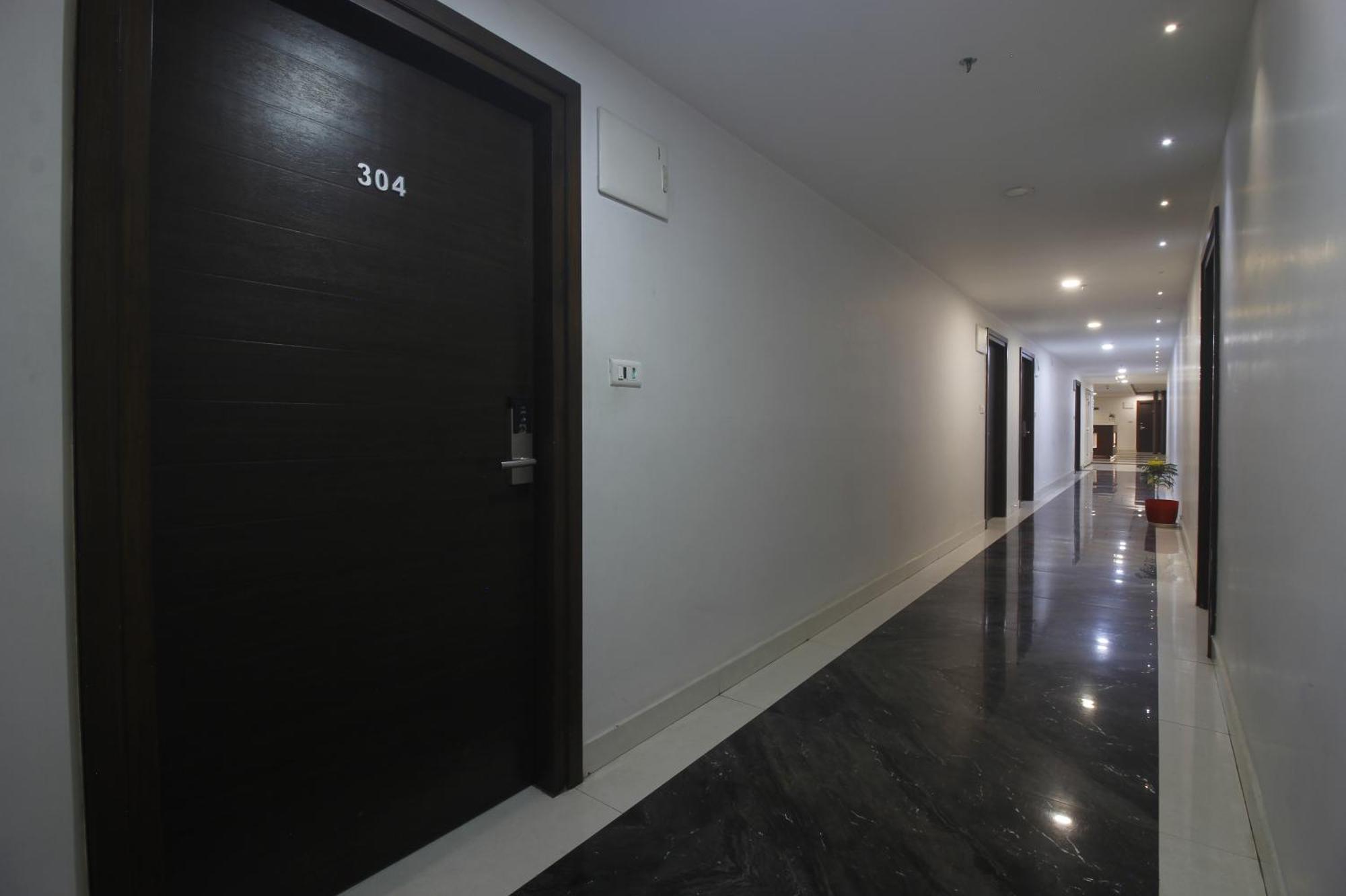 Hotel Ssr Grand Hajdarábád Exteriér fotografie